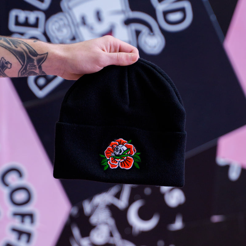 ROSE SKULL BEANIE - BLACK