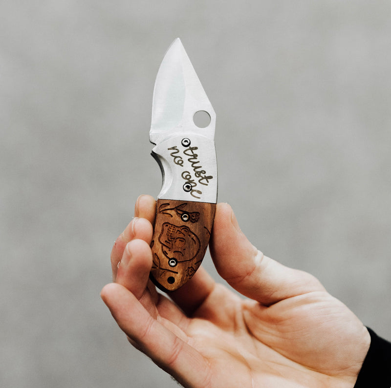 TRUST NO ONE - BOX OPENER